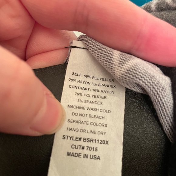 (1X) Plus Size Star Print Sweater - Picture 4 of 5